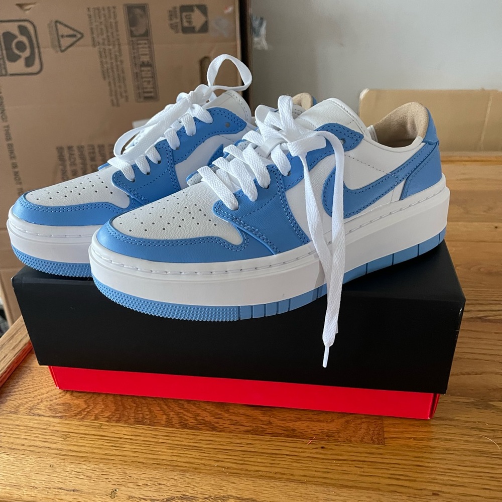 NWT Air Jordan 1 Elevate Low SE Women's Shoe size 7.5